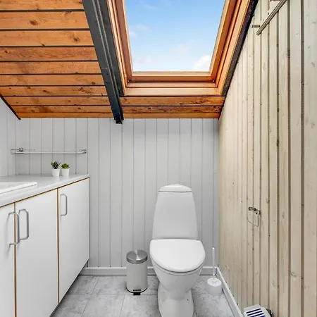 3 Bedroom Lovely Home In Sydals * Skovby
